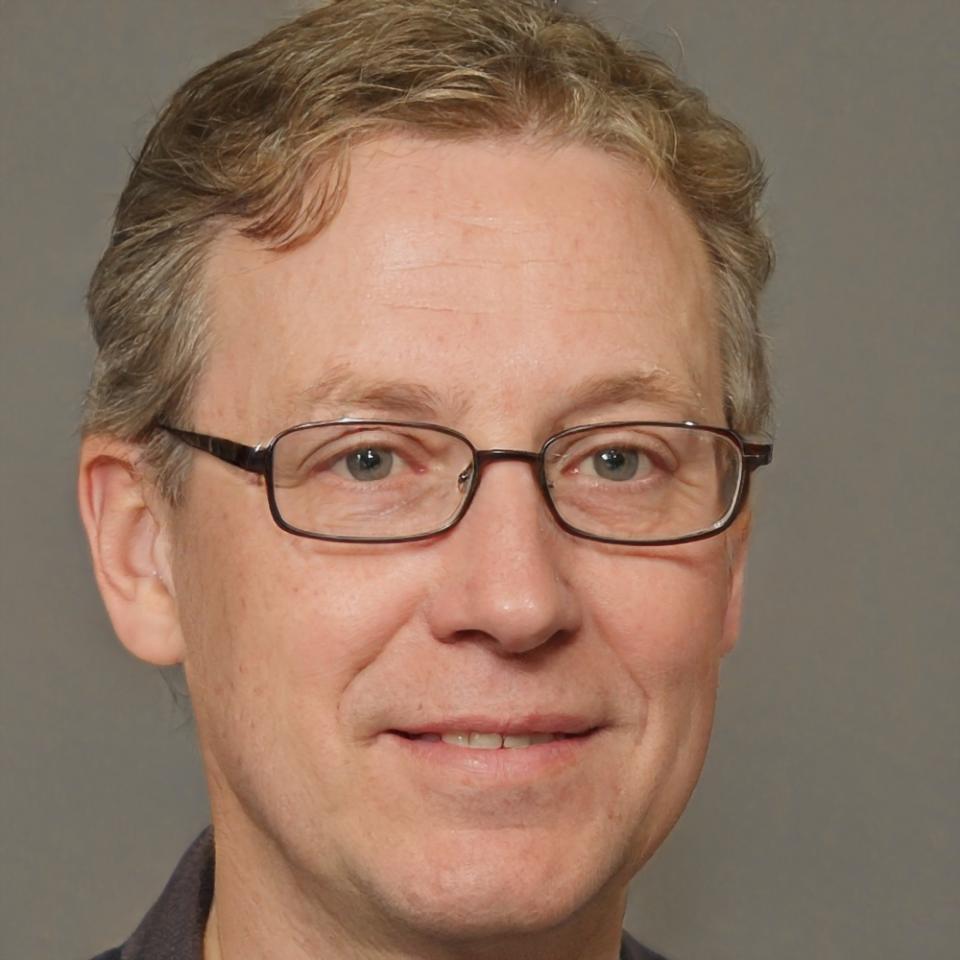 Tobias Brenner - Senior Finanzberater