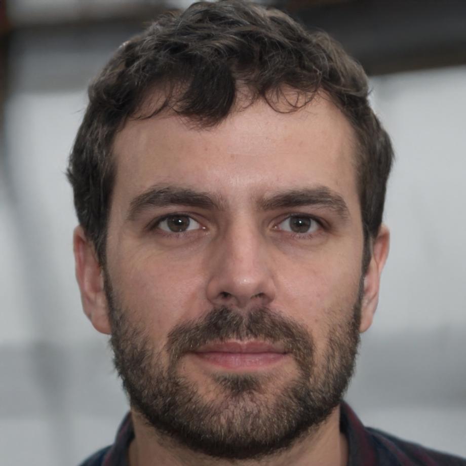 Finanzexperte Magnus Brückner während einer Beratungssitzung